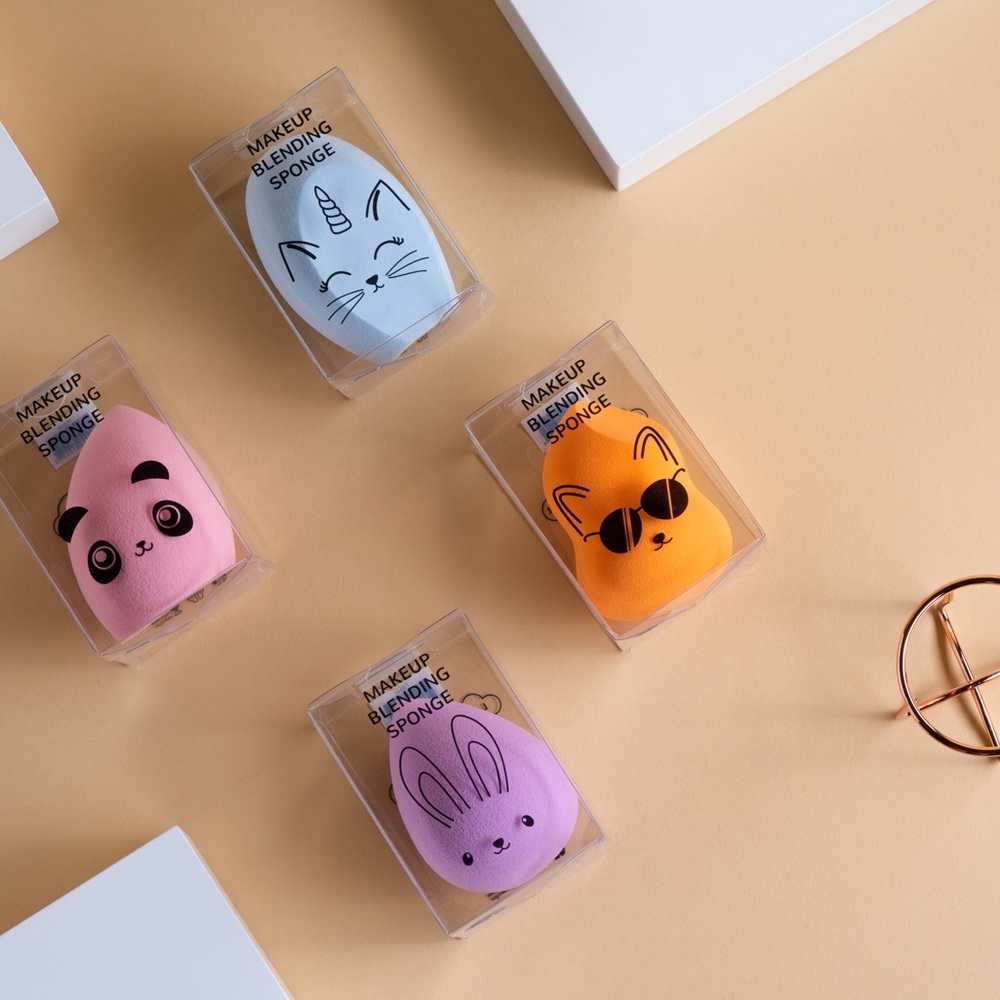 M2U NYC makeup sponge collection + holder